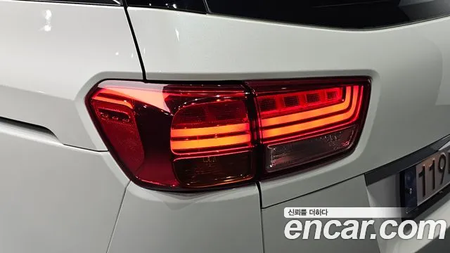 Kia Carnival 2014 thumb 3