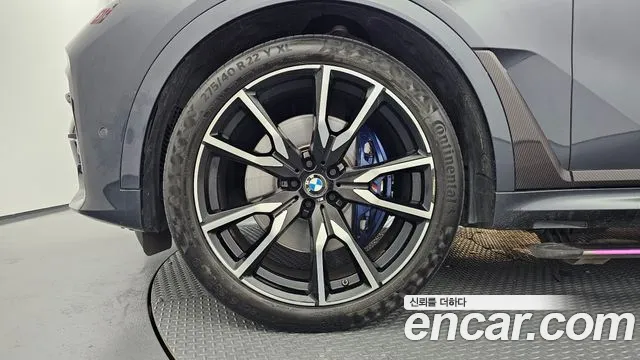 BMW X7 2020 thumb 8