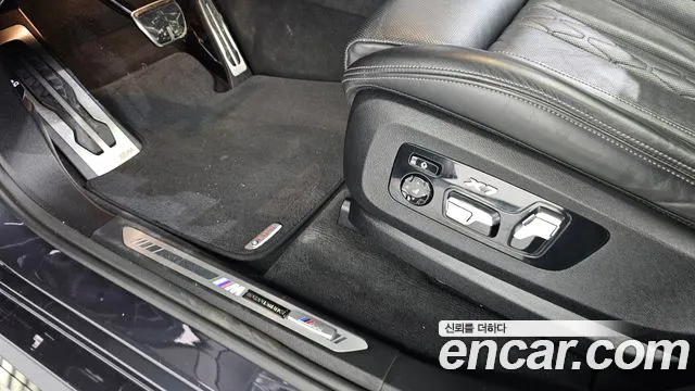 BMW X7 2020 thumb 3