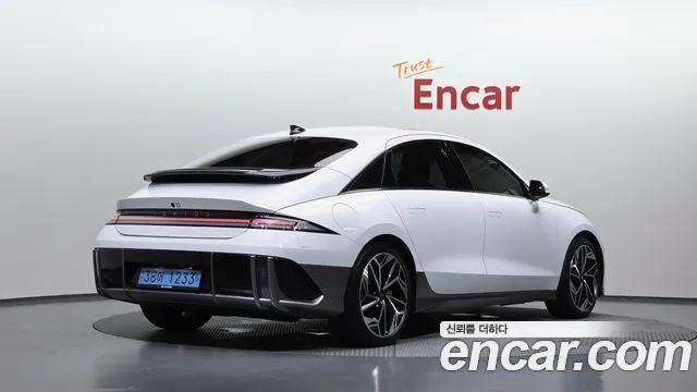 Hyundai Ioniq6 2022 thumb 6