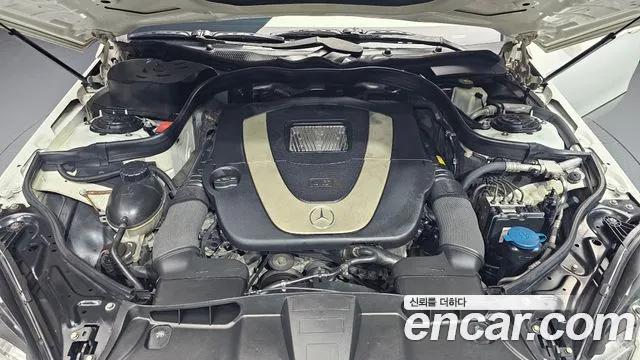Mercedes-Benz E-Class 2010 thumb 11