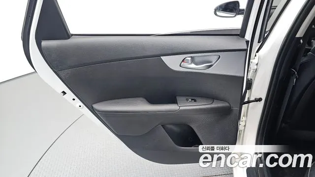 Kia K3 2022 thumb 6