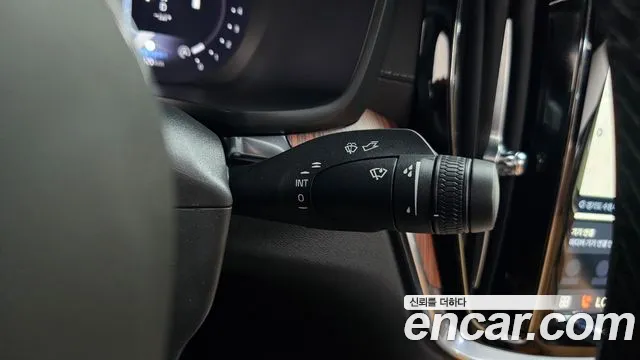 Volvo S60 2024 thumb 11