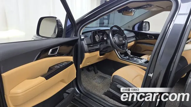 Kia Carnival 2021 thumb 9