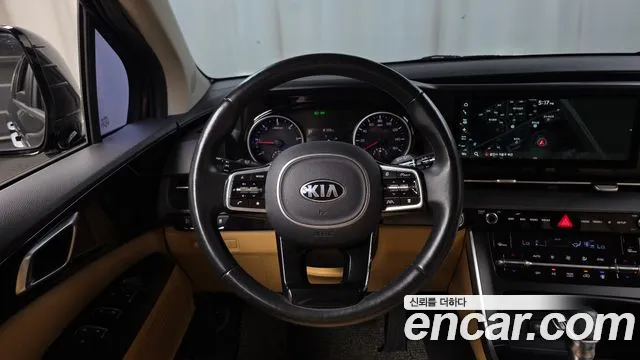 Kia Carnival 2021 thumb 10