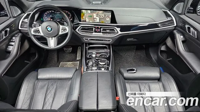 BMW X7 2021 thumb 6
