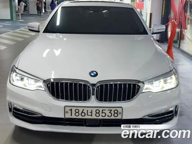 BMW 5 серии 2020 thumb 12