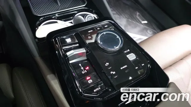 BMW 5 серии 2024 thumb 11