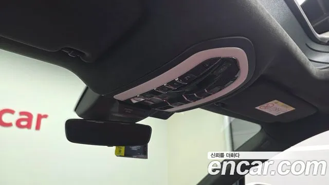 Porsche Macan 2023 thumb 7