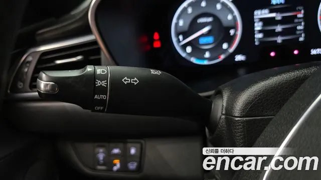 Genesis G70 2019 thumb 9