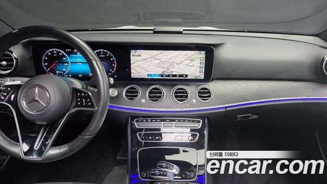 Mercedes-Benz E-Class 2022 thumb 9