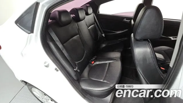 Hyundai Accent 2017 thumb 11