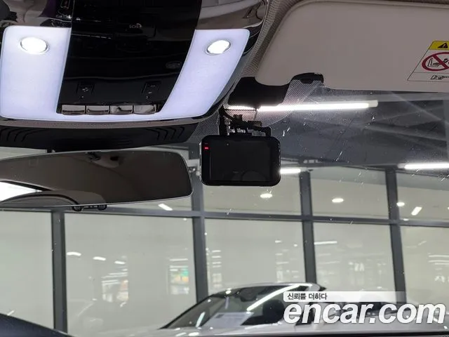Rolls-Royce Ghost 2022 thumb 12