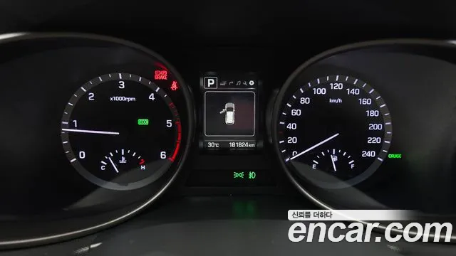 Hyundai Santafe 2016 thumb 8