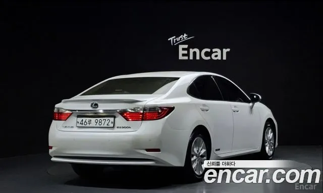 Lexus ES 300h 2013 thumb 7
