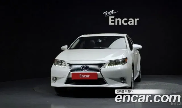 Lexus ES 300h 2013 thumb 8