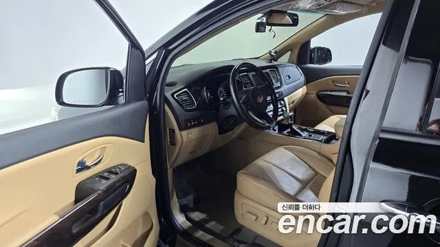Kia Carnival 2020 thumb 11