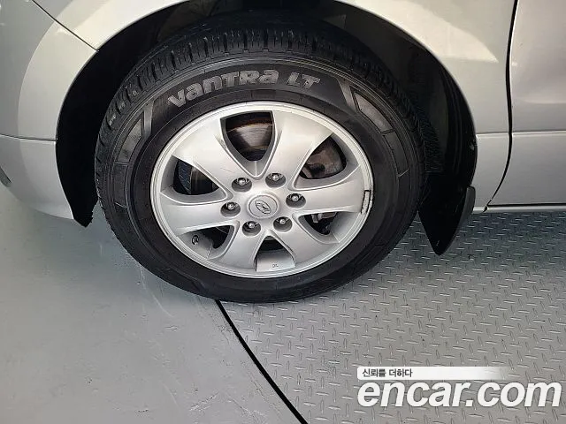 Hyundai Staria 2018 thumb 3