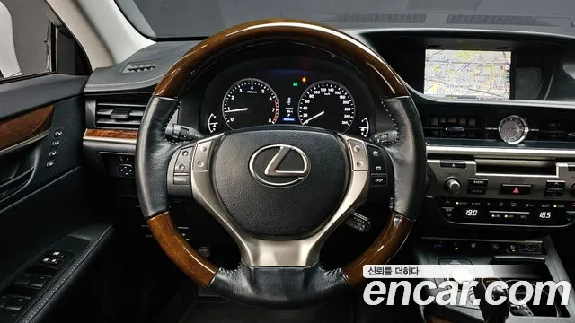 Lexus ES 350 2015 thumb 11