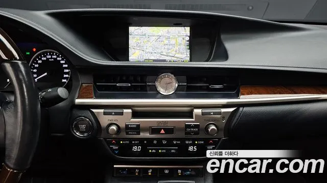 Lexus ES 350 2015 thumb 9