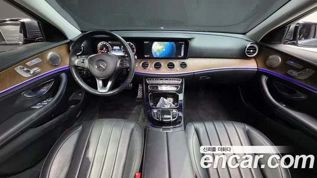 Mercedes-Benz E-Class 2017 thumb 5