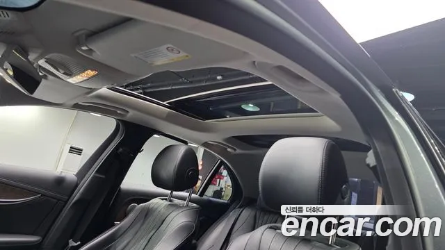 Mercedes-Benz E-Class 2017 thumb 8