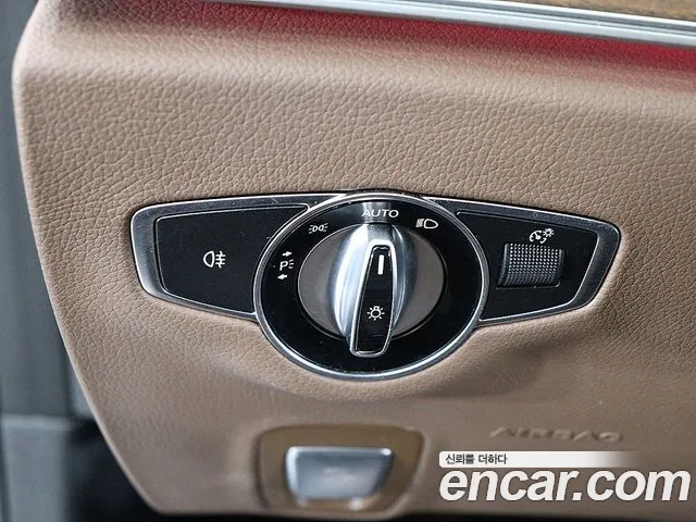 Mercedes-Benz E-Class 2021 thumb 6