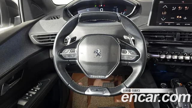 Peugeot 5008 2020 thumb 8