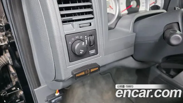 Dodge Dakoda 2005 thumb 5