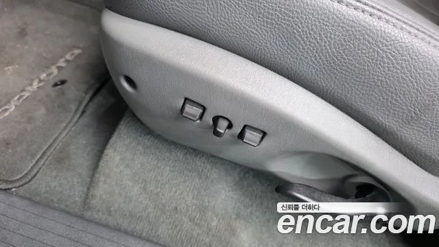 Dodge Dakoda 2005 thumb 6