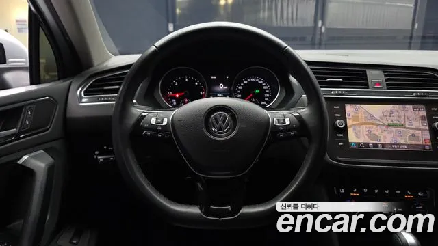 Volkswagen Tiguan 2018 thumb 7