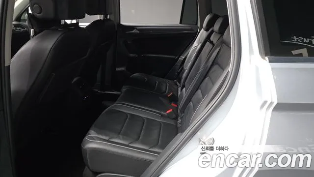 Volkswagen Tiguan 2018 thumb 12