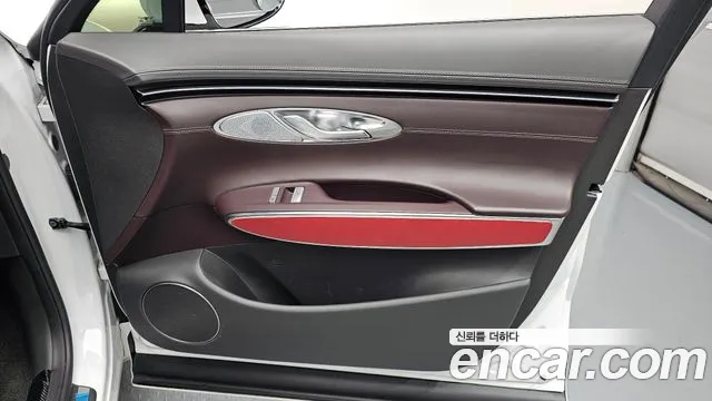 Genesis GV70 2022 thumb 7