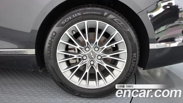 Genesis G80 2022 thumb 9