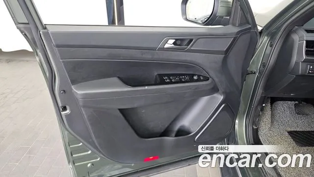 KGM Rexton Sports 2023 thumb 10