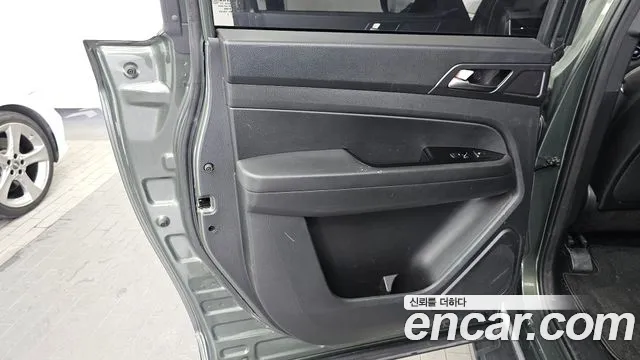 KGM Rexton Sports 2024 thumb 5