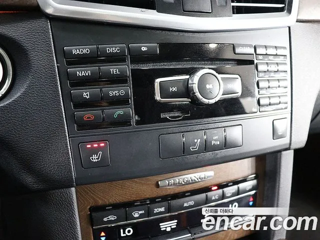 Mercedes-Benz E-Class 2013 thumb 7