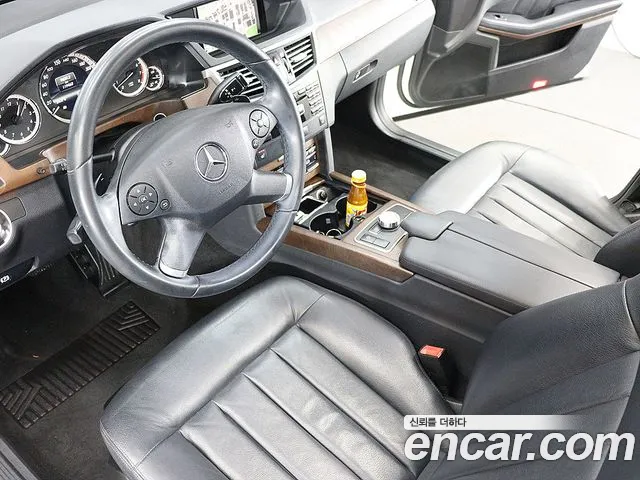 Mercedes-Benz E-Class 2013 thumb 4