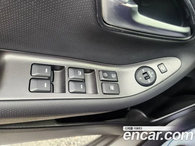 Kia Morning 2015 thumb 11
