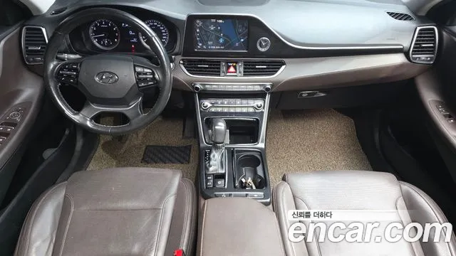 Hyundai Grandeur 2017 thumb 8