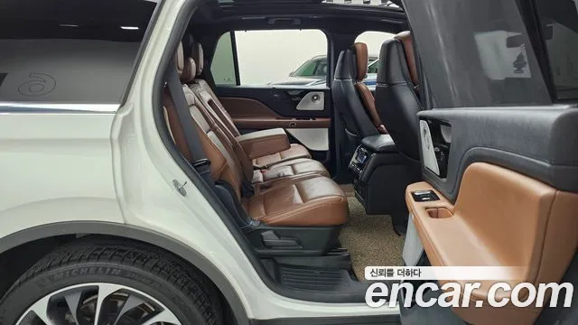 Lincoln Aviator 2023 thumb 8