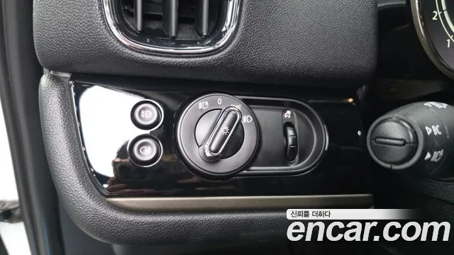 Mini Countryman 2021 thumb 9