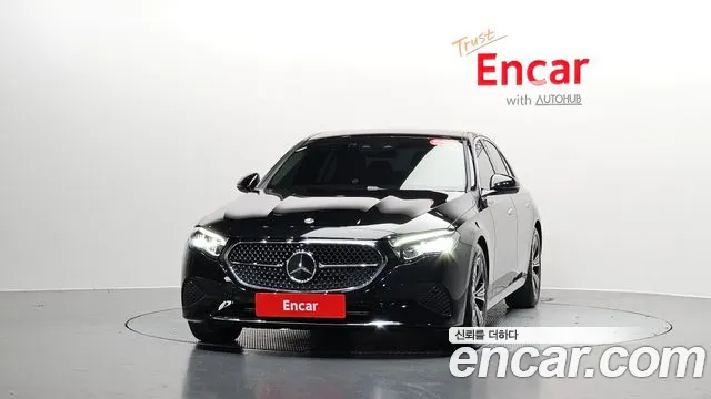 Mercedes-Benz E-Class 2024 thumb 10