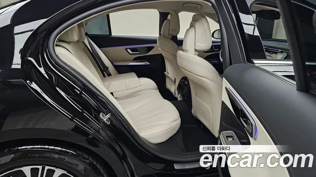 Mercedes-Benz E-Class 2024 thumb 4