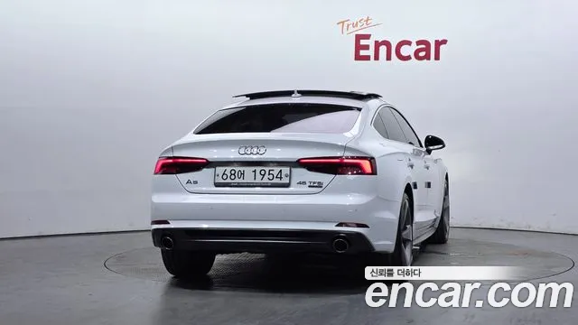 Audi A5 2019 thumb 11