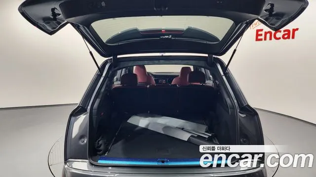 Audi SQ7 2025 thumb 10