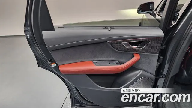 Audi SQ7 2025 thumb 8