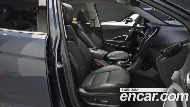 Hyundai Santafe 2016 thumb 7