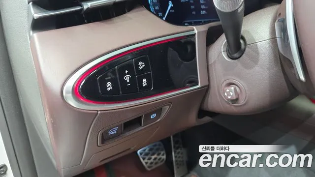 Genesis GV70 2021 thumb 12