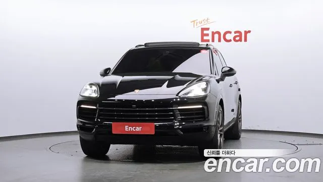 Porsche Cayenne 2019 thumb 4